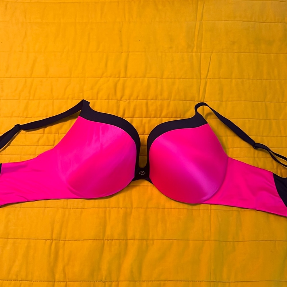 Victoria’s Secret Very Sexy Push-up 36D